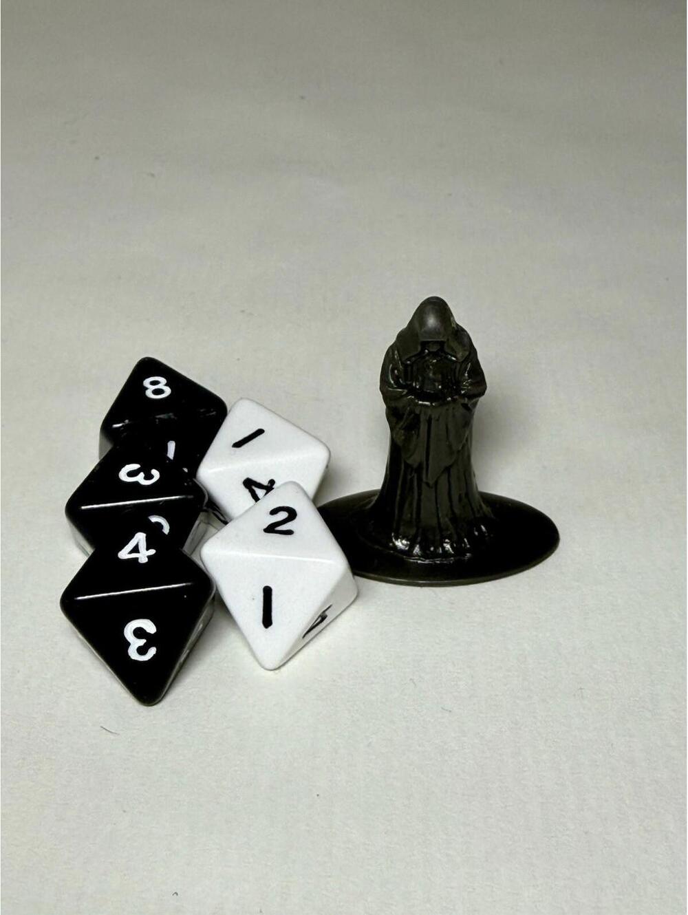 Risk Star Wars Clone Wars DARTH SIDIOUS PAWN Game Replacement Piece And Dices